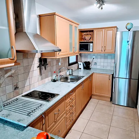 Ocean View Apartment *