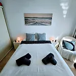 Ocean View Apartamento *